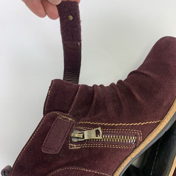 Earth Origins Avani Buckeye Bootie Burgundy Suede Ankle Boot Zip Strap Women 6.5 - Picture 14 of 15